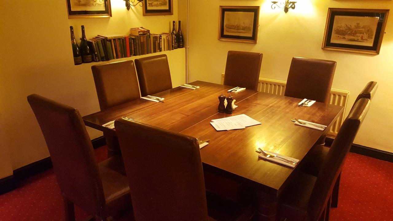 The Carpenters Arms Hotel Pensford Eksteriør billede