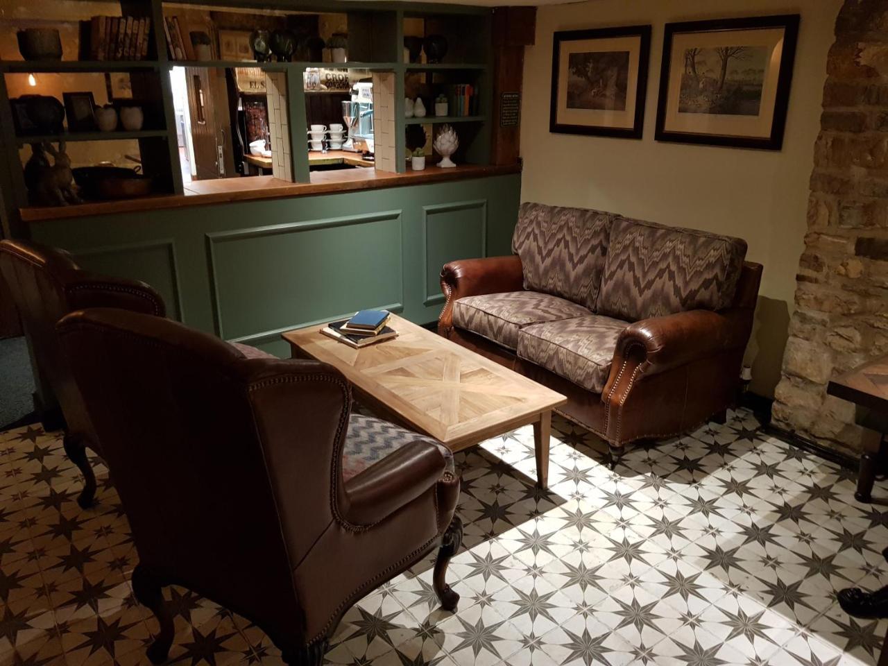 The Carpenters Arms Hotel Pensford Eksteriør billede