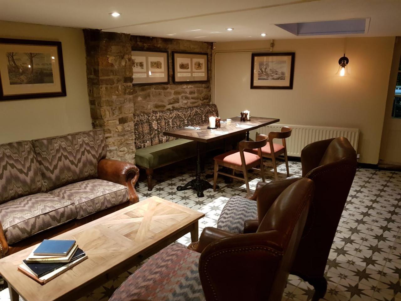 The Carpenters Arms Hotel Pensford Eksteriør billede